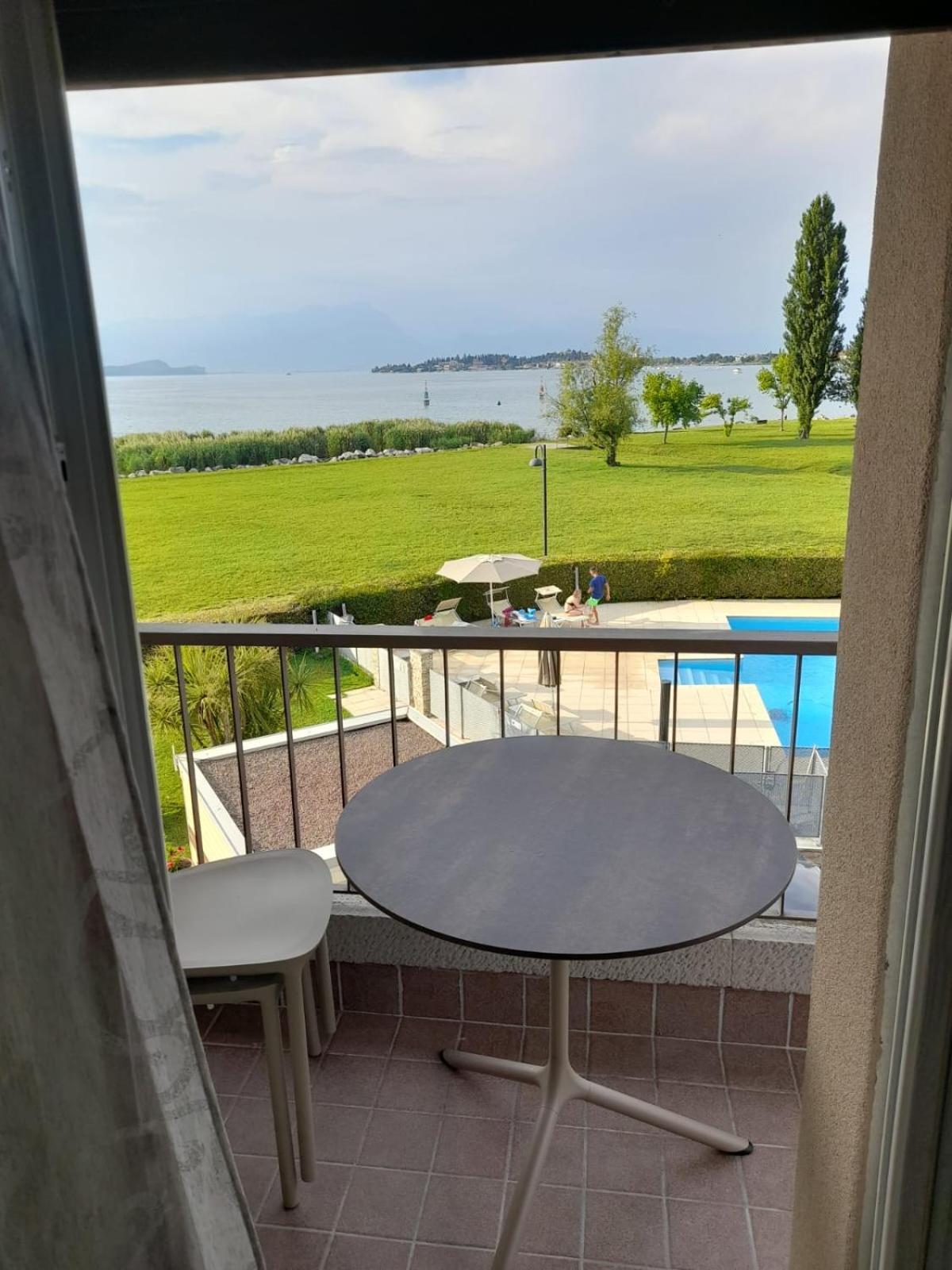 Appartamenti Residence Tulipano Sirmione Exterior foto
