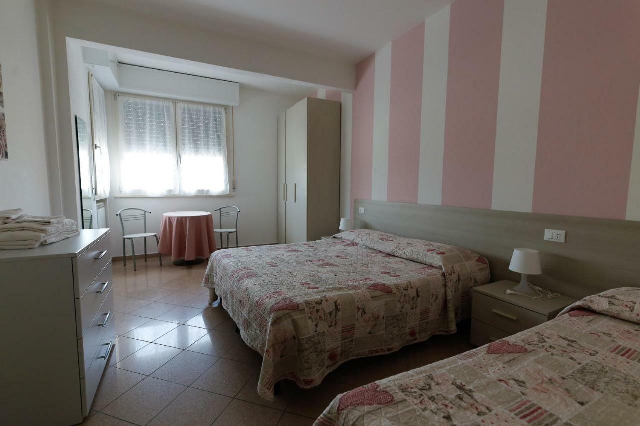 Appartamenti Residence Tulipano Sirmione Exterior foto